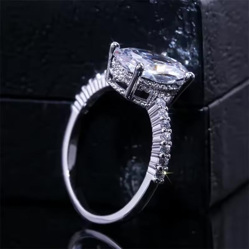 Oval Pigeon Egg Zirconia Ring – Platinum-Plated Engagement Jewelry for Women